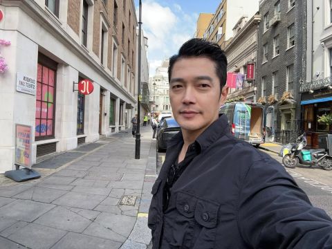 韩国发言人__卡宴男殴打女公交司机引众怒